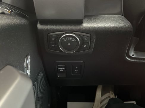 Used 2020 Ford F150 XLT w/ Equipment Group 302A Luxury image 28