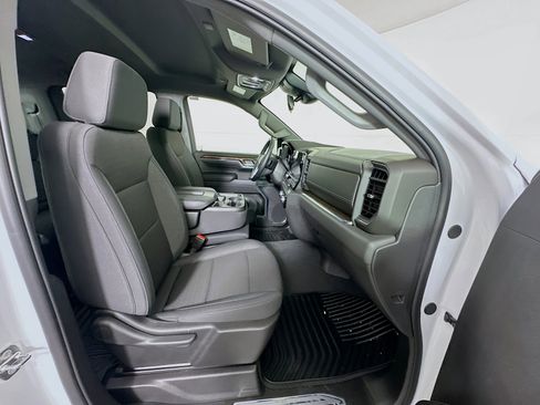 Used 2024 GMC Sierra 1500 Elevation image 29