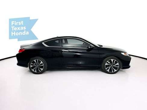 Used 2017 Honda Accord EX image 8
