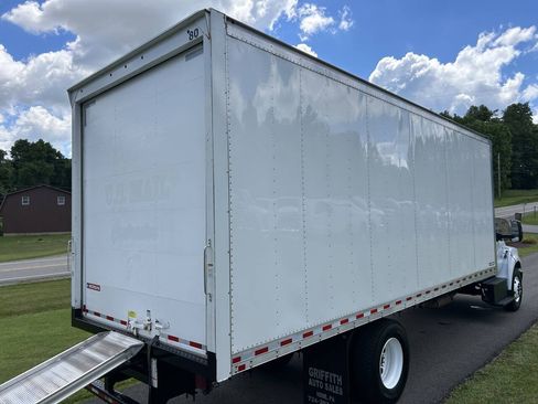 Used 2023 Ford F650 2WD Regular Cab Super Duty image 21