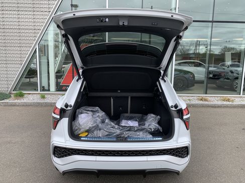 New 2026 Audi Q3 quattro 2.0T image 18