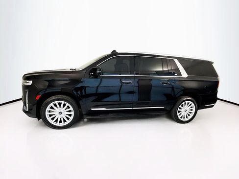 Used 2023 Cadillac Escalade ESV Luxury AWD/4WD image 8