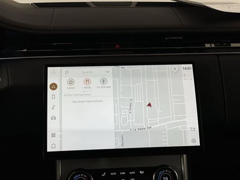 Certified 2023 Land Rover Range Rover SE image 15