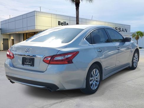 Used 2016 Nissan Altima 2.5 S w/ Power Driver Seat Package FWD image 6
