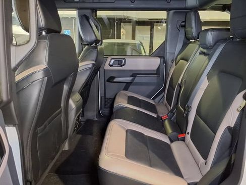 Used 2024 Ford Bronco Wildtrak AWD/4WD image 19