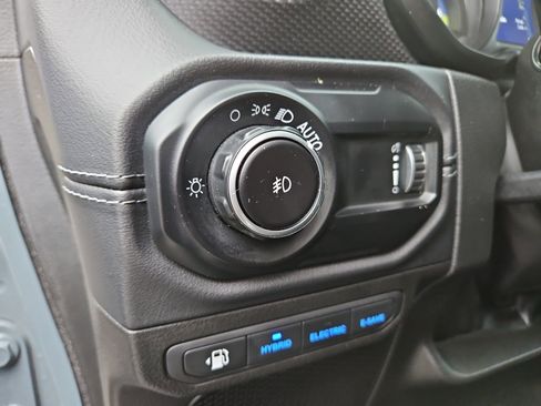 Used 2024 Jeep Wrangler Unlimited Rubicon 4xe image 22