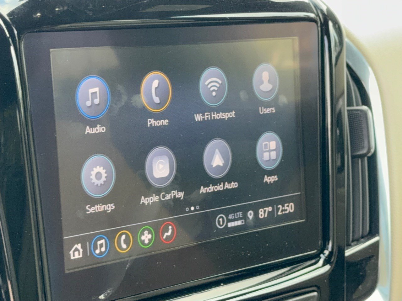 Certified 2023 Chevrolet Traverse LT FWD image 23
