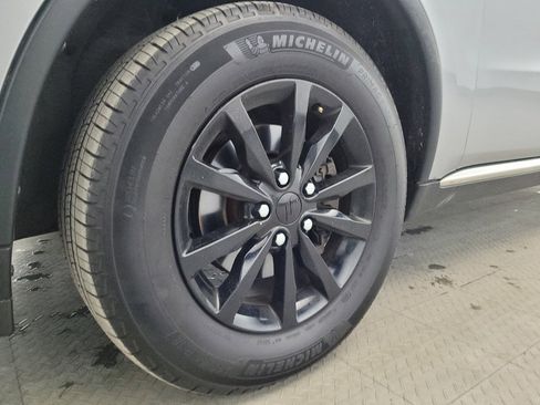 Used 2020 Dodge Durango SXT image 31