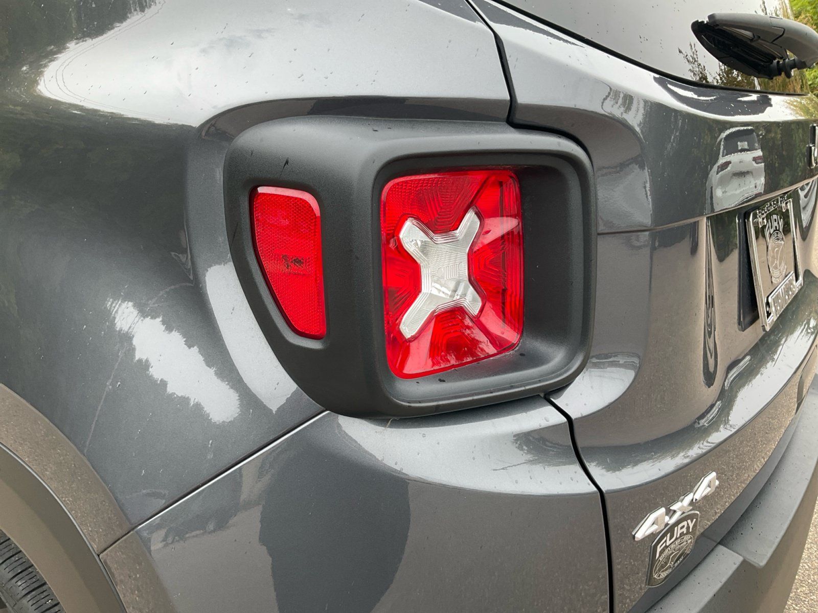 Used 2023 Jeep Renegade Latitude AWD/4WD image 31