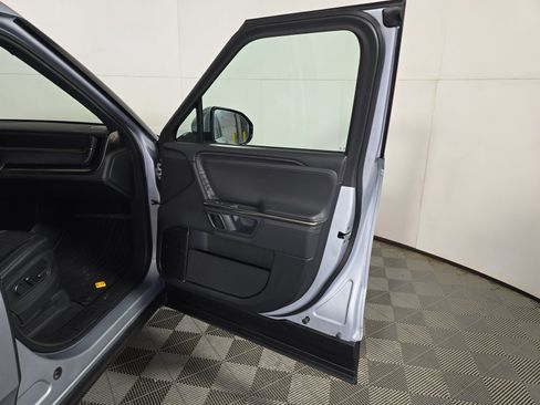 Used 2024 Rivian R1T Adventure AWD/4WD image 18