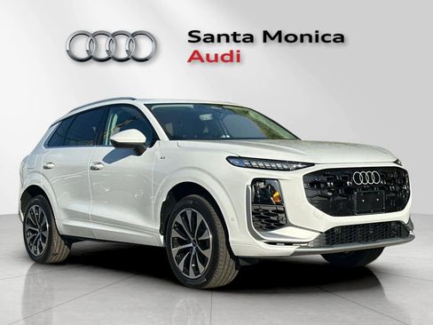 Used 2026 Audi Q3 quattro 2.0T image 9