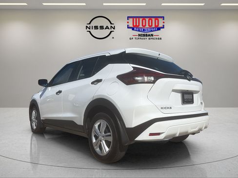 Certified 2025 Nissan Kicks Play S FWD image 4