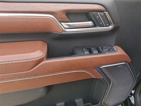 Used 2024 GMC Sierra 3500 Denali Ultimate image 12