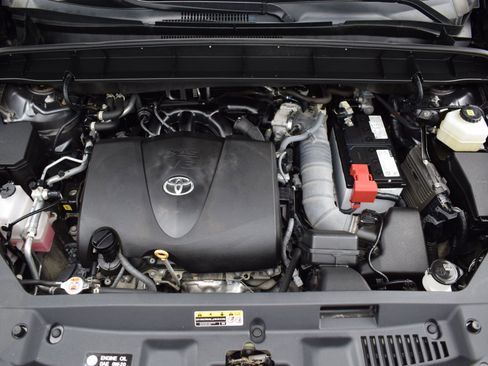 Used 2022 Toyota Highlander Limited image 9