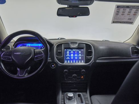Used 2019 Chrysler 300 Touring w/ Sport Appearance Package RWD image 26