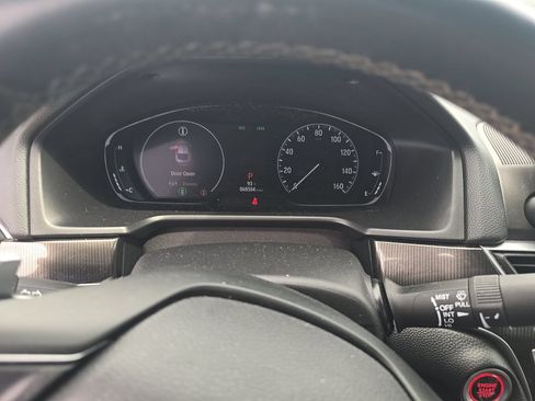 Used 2019 Honda Accord Sport image 2