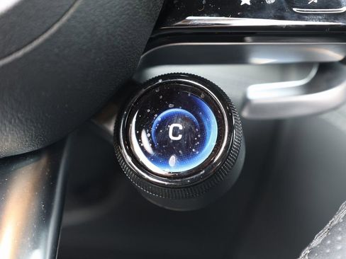 Used 2022 Mercedes-Benz SL 55 AMG 4MATIC w/ AMG Night Package image 39