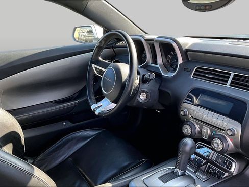 Used 2010 Chevrolet Camaro SS w/ RS Package RWD image 10