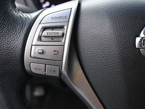 Used 2014 Nissan Altima 2.5 SV FWD image 7