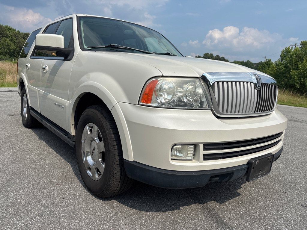 Used 2006 Lincoln Navigator 2WD image 7