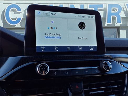 Used 2025 Ford Escape ST-Line image 16