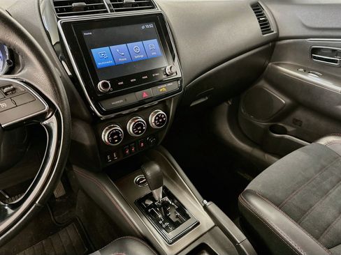 Used 2024 Mitsubishi Outlander Sport AWD image 25