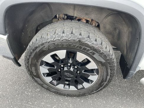 Used 2020 Chevrolet Silverado 2500 LT w/ All Star Edition AWD/4WD image 31
