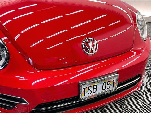 Used 2018 Volkswagen Beetle 2.0T S w/ Style & Comfort Package FWD image 29