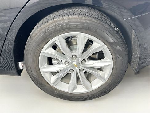 Used 2024 Chevrolet Malibu LT image 11