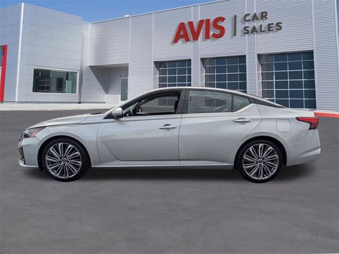 Used 2023 Nissan Altima 2.5 SL image 10