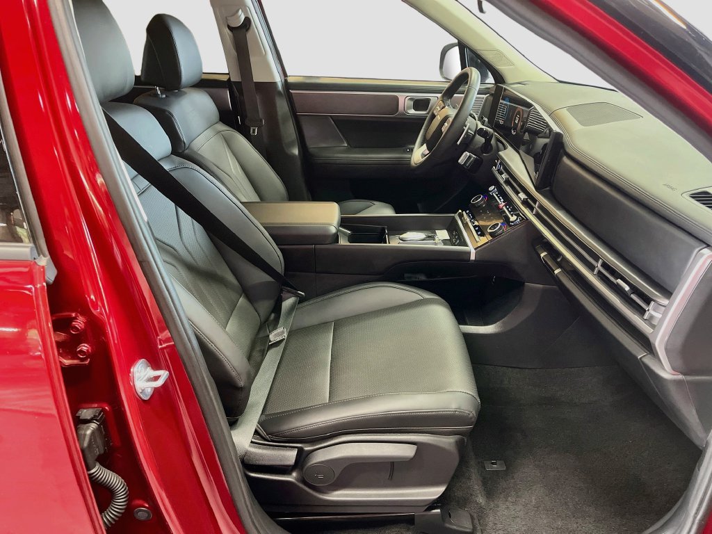 Used 2025 Hyundai Santa Fe XRT AWD/4WD image 29