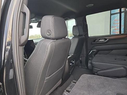 Used 2025 GMC Yukon Denali image 96