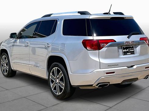 Used 2017 GMC Acadia Denali image 11