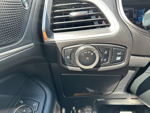 Certified 2024 Ford Edge Titanium AWD/4WD image 37