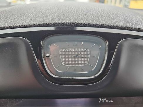 Used 2021 Chrysler 300 S image 31
