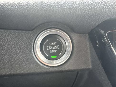 Used 2024 Chevrolet Traverse LT w/ LPO, Floor Liner Package FWD image 39