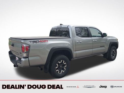 Used 2023 Toyota Tacoma TRD Off-Road w/ Technology Package AWD/4WD image 6