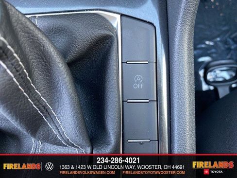 New 2024 Volkswagen Tiguan SE image 41