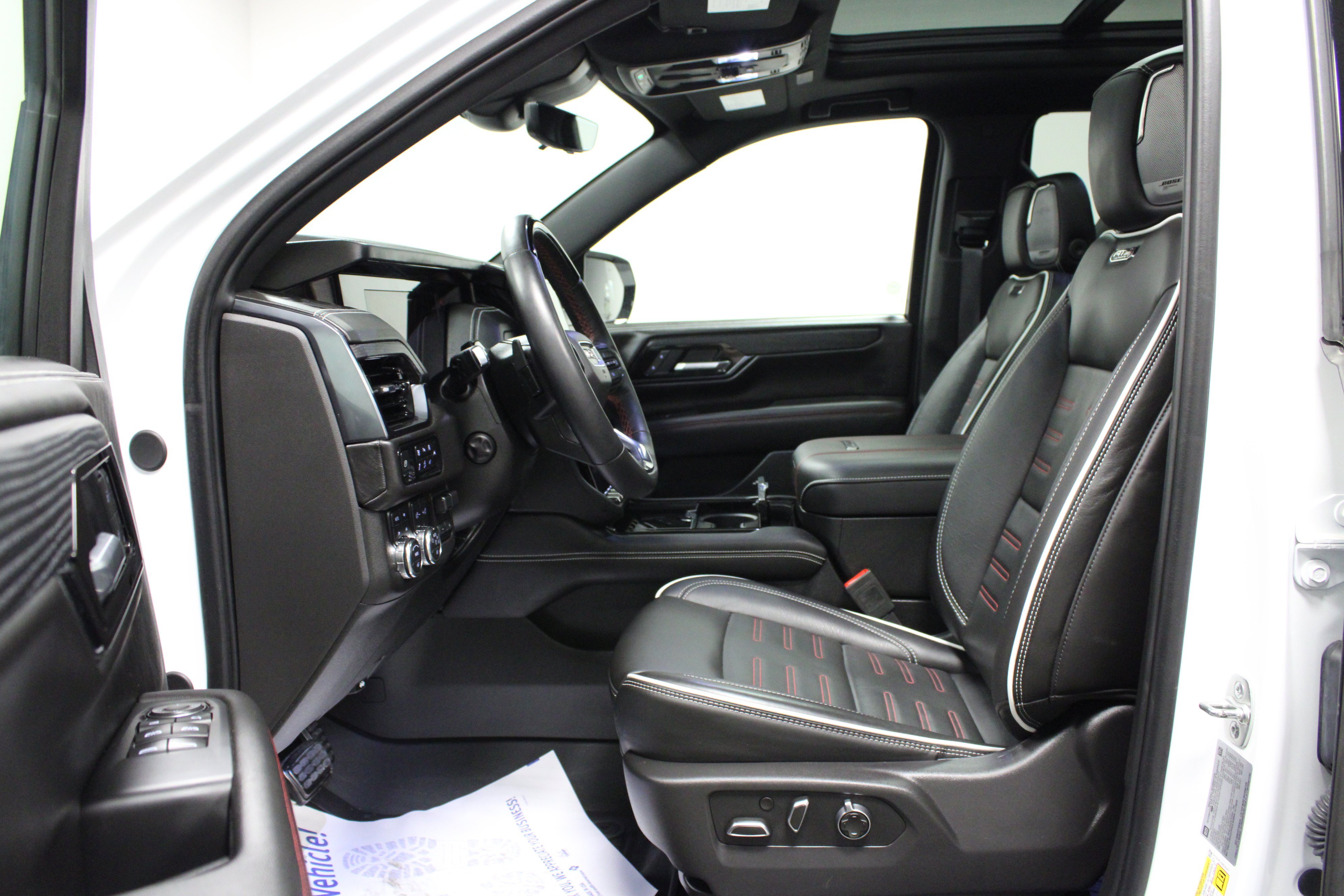 Used 2025 GMC Yukon AT4 Ultimate w/ LPO, Floor Liner Package AWD/4WD image 12