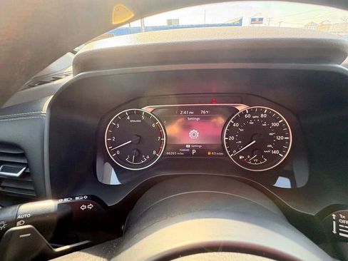 Used 2021 Nissan Rogue S FWD image 14