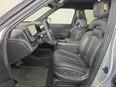 Used 2024 Rivian R1T Adventure image 20