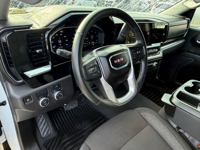 Used 2024 GMC Sierra 1500 SLE RWD image 17