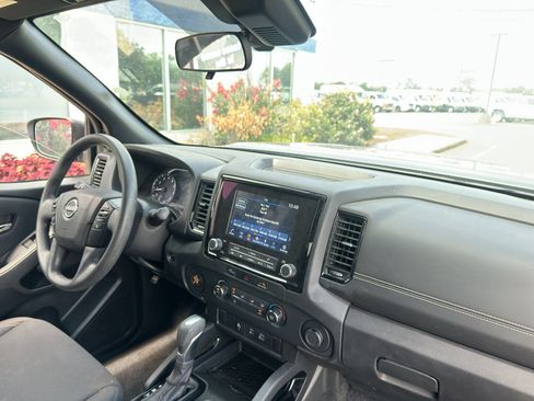 Used 2023 Nissan Frontier SV w/ Midnight Edition Package RWD image 12
