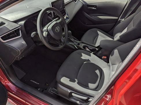 Used 2020 Toyota Corolla LE w/ Carpet Mat Package (TMS) image 9