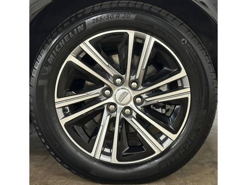 Used 2024 Cadillac Lyriq Luxury RWD image 10
