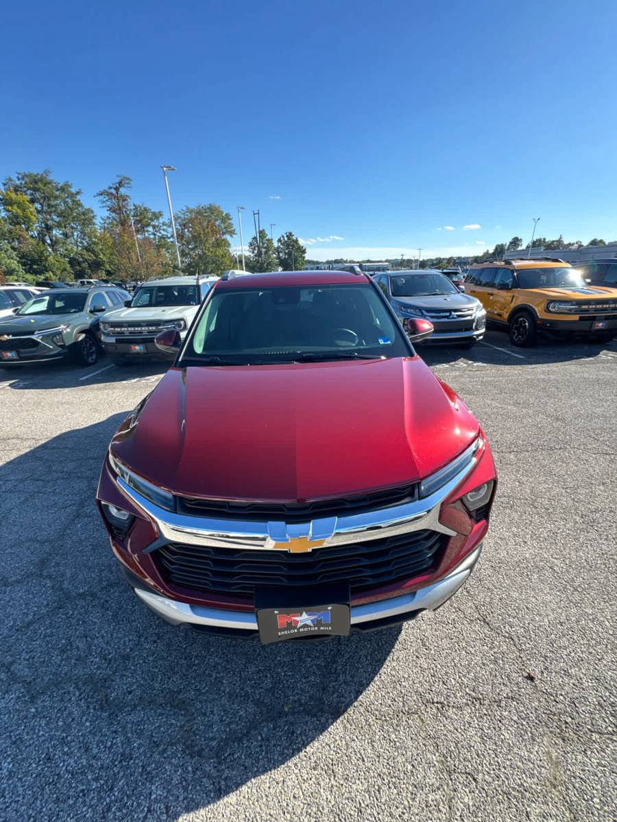Used 2024 Chevrolet TrailBlazer LT w/ LT Cold Weather Package AWD/4WD image 13