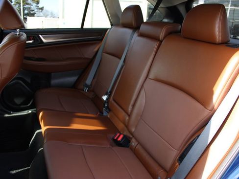 Used 2017 Subaru Outback 3.6R Touring w/ Popular Package #5A image 26