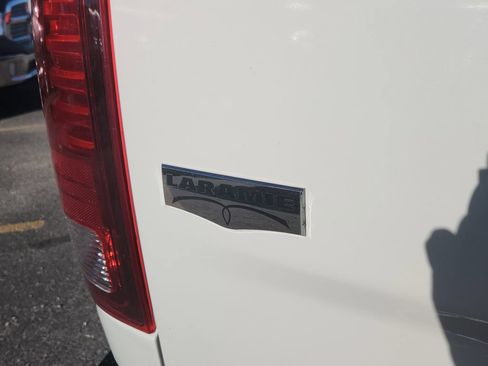 Used 2017 RAM 1500 Laramie w/ Convenience Group AWD/4WD image 13