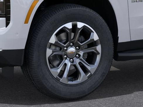 New 2026 Chevrolet Suburban LS RWD image 9