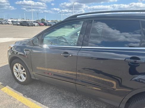 Used 2018 Ford Escape SE AWD/4WD image 17